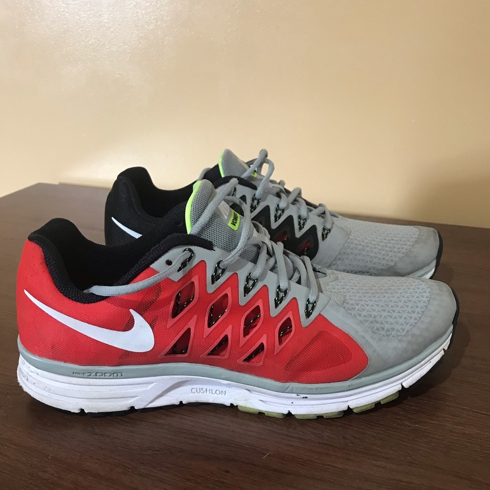 Nike Vomero 9. Size 11.